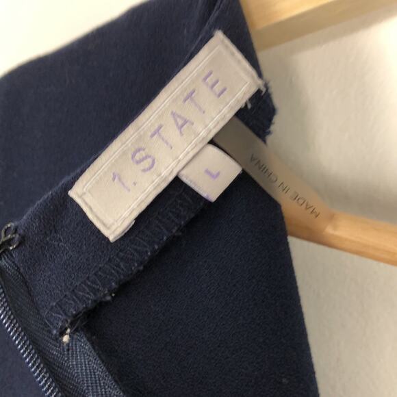 1. State long sleeve blue V neck hidden zip closure wrap tie romper Womens Large - Picture 11 of 11